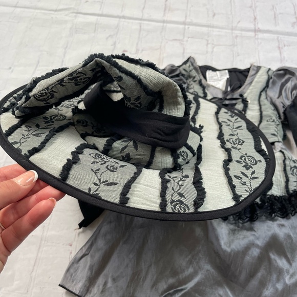 Fun world lil goth rose witch Halloween costume baby girl 24M-2T - Picture 5 of 8